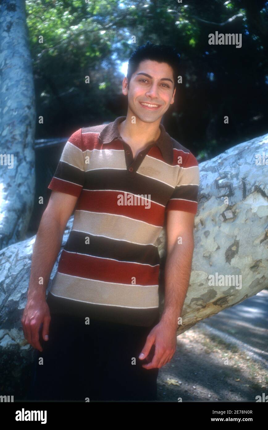 Los Angeles, California, USA 4 maggio 1996 (esclusivo) il cantante/musicista Ali Tabatabaee di Zebrahead si pone a un tiro fotografico il 4 maggio 1996 a Los Angeles, California, USA. Foto di Barry King/Alamy Stock foto Foto Stock