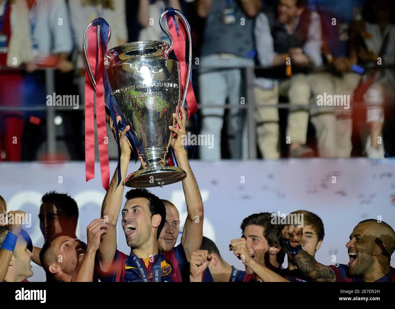 BERLINO, GERMANIA - 6 GIUGNO 2015: Sergio Busquets ha raffigurato durante la cerimonia di premiazione che si è svolta dopo la finale della UEFA Champions League 2014/15 tra Juventus Torino e FC Barcelona all'Olympiastadion. Foto Stock