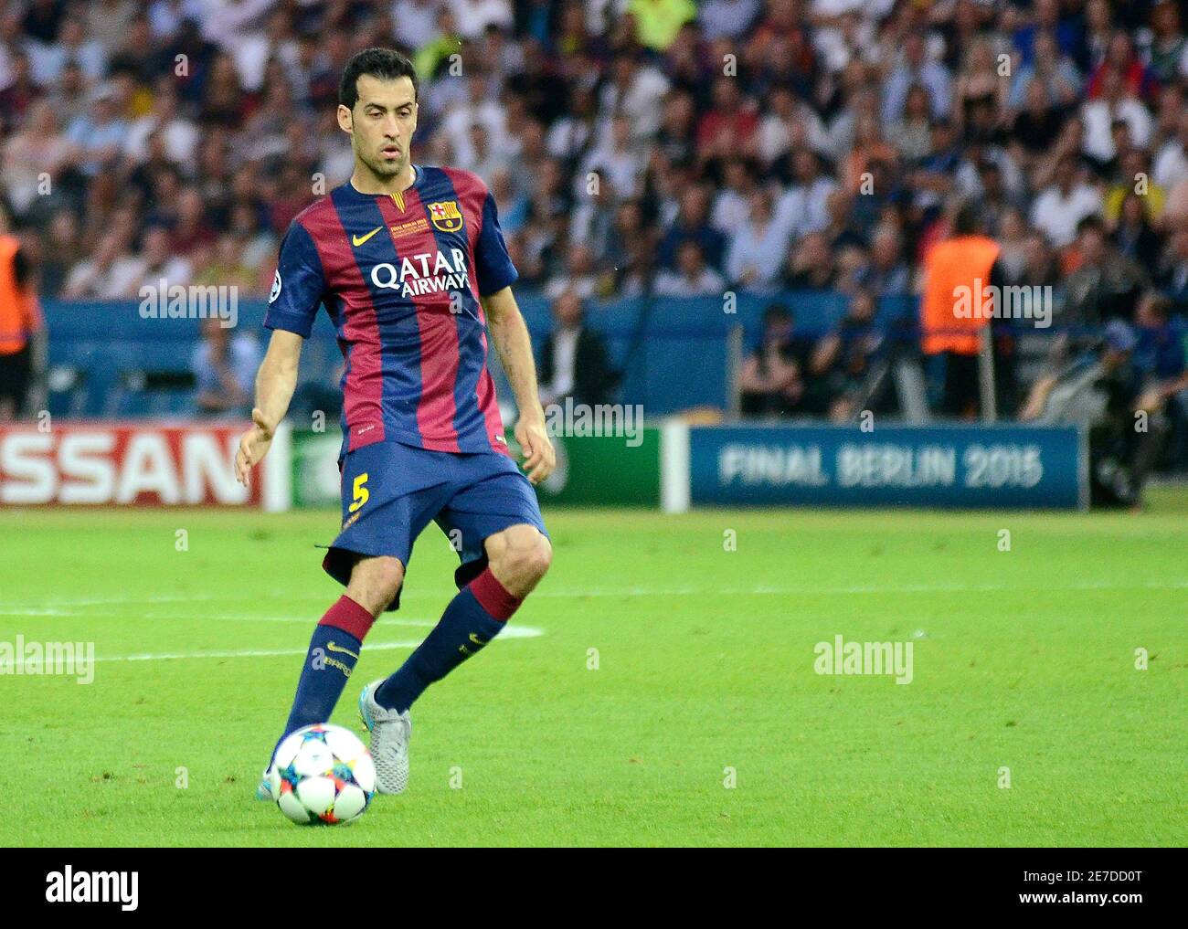 BERLINO, GERMANIA - 6 GIUGNO 2015: Sergio Busquets raffigurato durante la finale della UEFA Champions League 2014/15 tra Juventus Torino e FC Barcelona all'Olympiastadion. Foto Stock