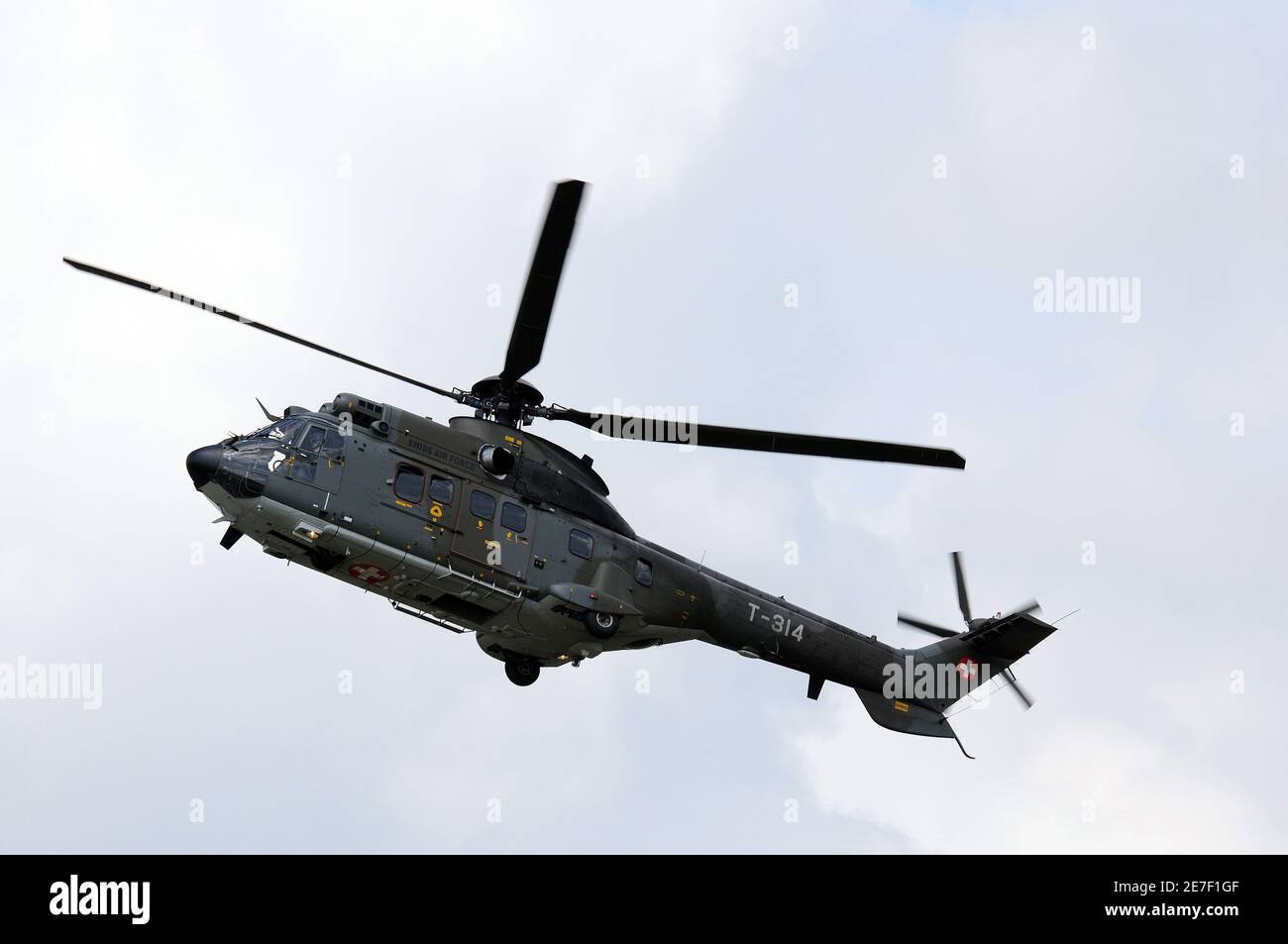 Forza aerea svizzera "Super Puma Foto stock - Alamy