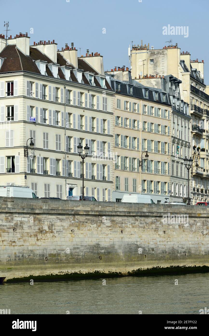 Residenze di lusso a schiera, riva del fiume Senna, Île de la Cité, 4 ° arrondissement, Parigi, Francia Foto Stock