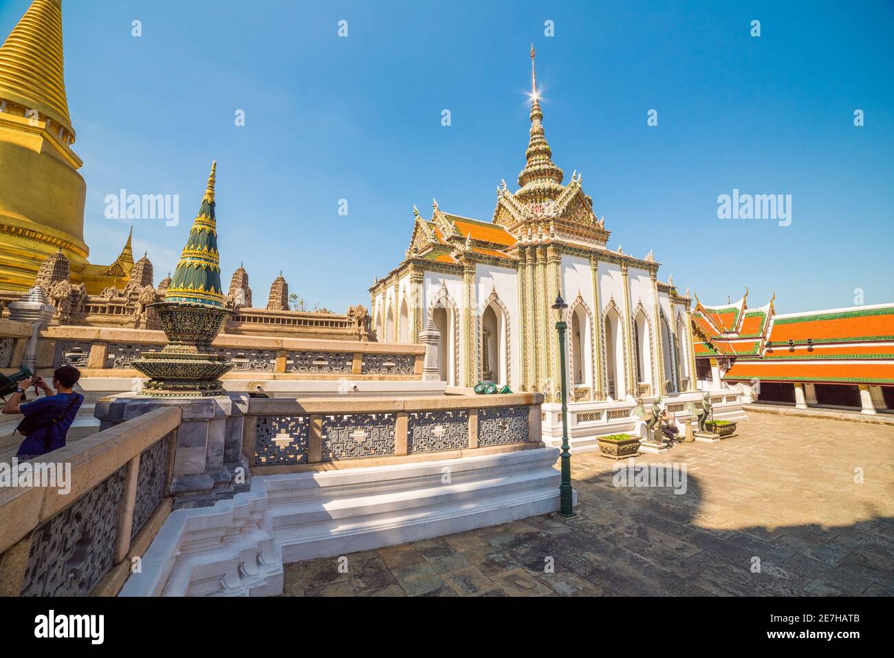 Phra Sawet Kudakhan Wihan Yot a Wat Phra Kaew, Bangkok, Thailandia. Grand Palace, Tempio del Buddha di Smeraldo. Foto Stock