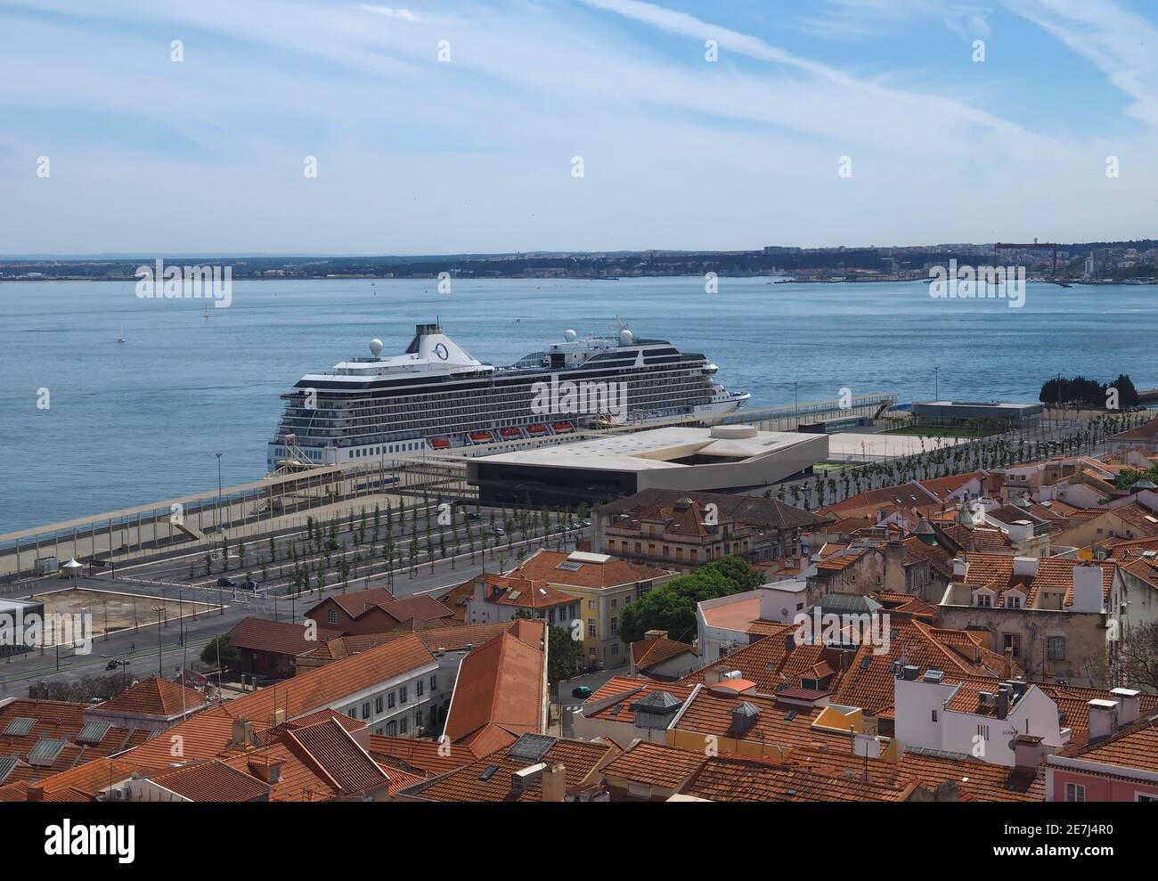 Oceania Crociere Marina nave da crociera nel porto di Lisbona In Portogallo Foto Stock