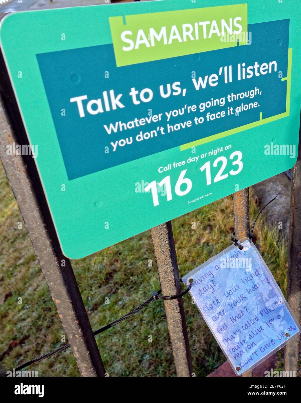 Glasgow, Scotland, UK.30th gennaio, 2021, Lockdown Sabato crescente vista in città sono le gentilezza personali che invoca la salute mentale. La miseria continua almeno la pioggia fermata come strade deserte nel centro città le aree commerciali si basa in manifesti e wall art come un sostituto per la vita. Credit Gerard Ferry/Alamy Live News Foto Stock