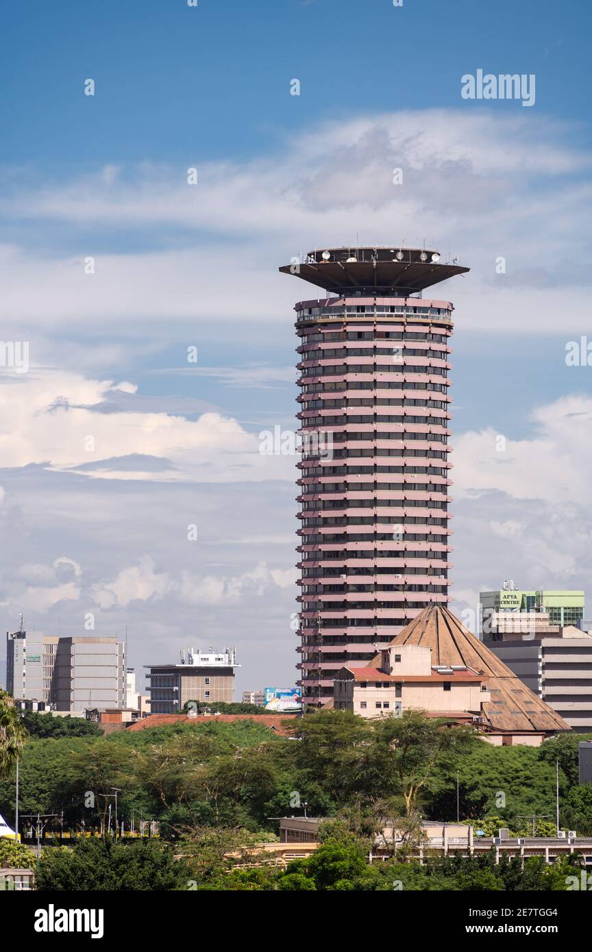 Kenyatta International Conference Center (KICC) visto da Uhuru Park, Nairobi, Kenya Foto Stock