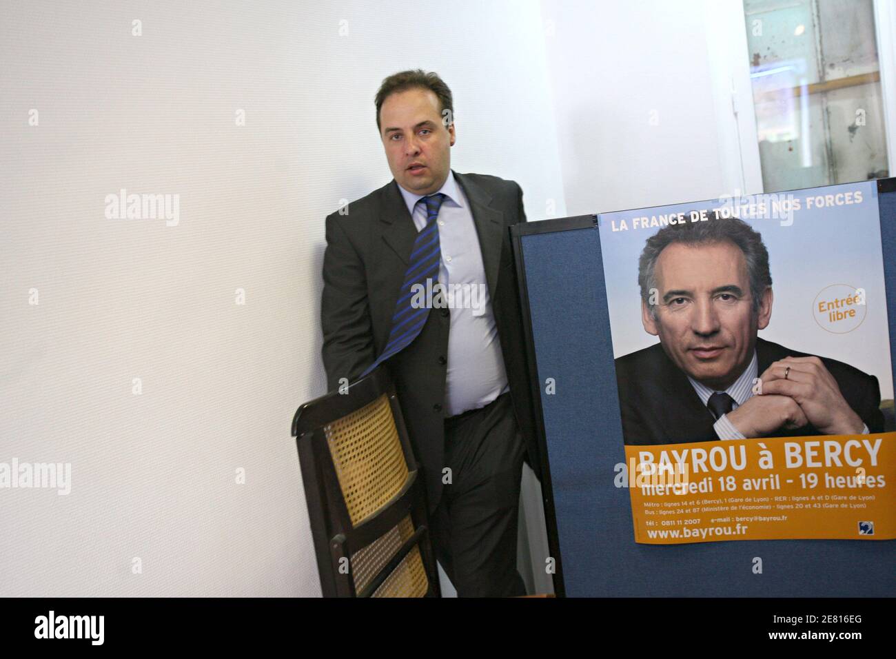 Il vice di Seine-Saint Denis UDF e il sindaco di Drancy Jean-Christophe Lagarde hanno dato una conferenza stampa per il lancio di nuovi partiti politici 'le Modem' per le prossime elezioni legislative francesi a Saint-Denis, Francia, il 17 maggio 2007. Foto di Corentin Fohlen/ABACAPRESS.COM Foto Stock