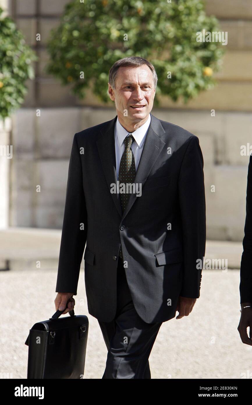 Il ministro degli Esteri e della francofonia Jean-Marie Bockel arriva al palazzo Elysee per la prima riunione del gabinetto a Parigi, in Francia, il 20 giugno 2007. Il primo ministro francese Francois Fillon ha formato un secondo governo dopo la vittoria del centro-destra nelle elezioni parlamentari. Foto di Mousse-Orban/ABACAPRESS.COM Foto Stock
