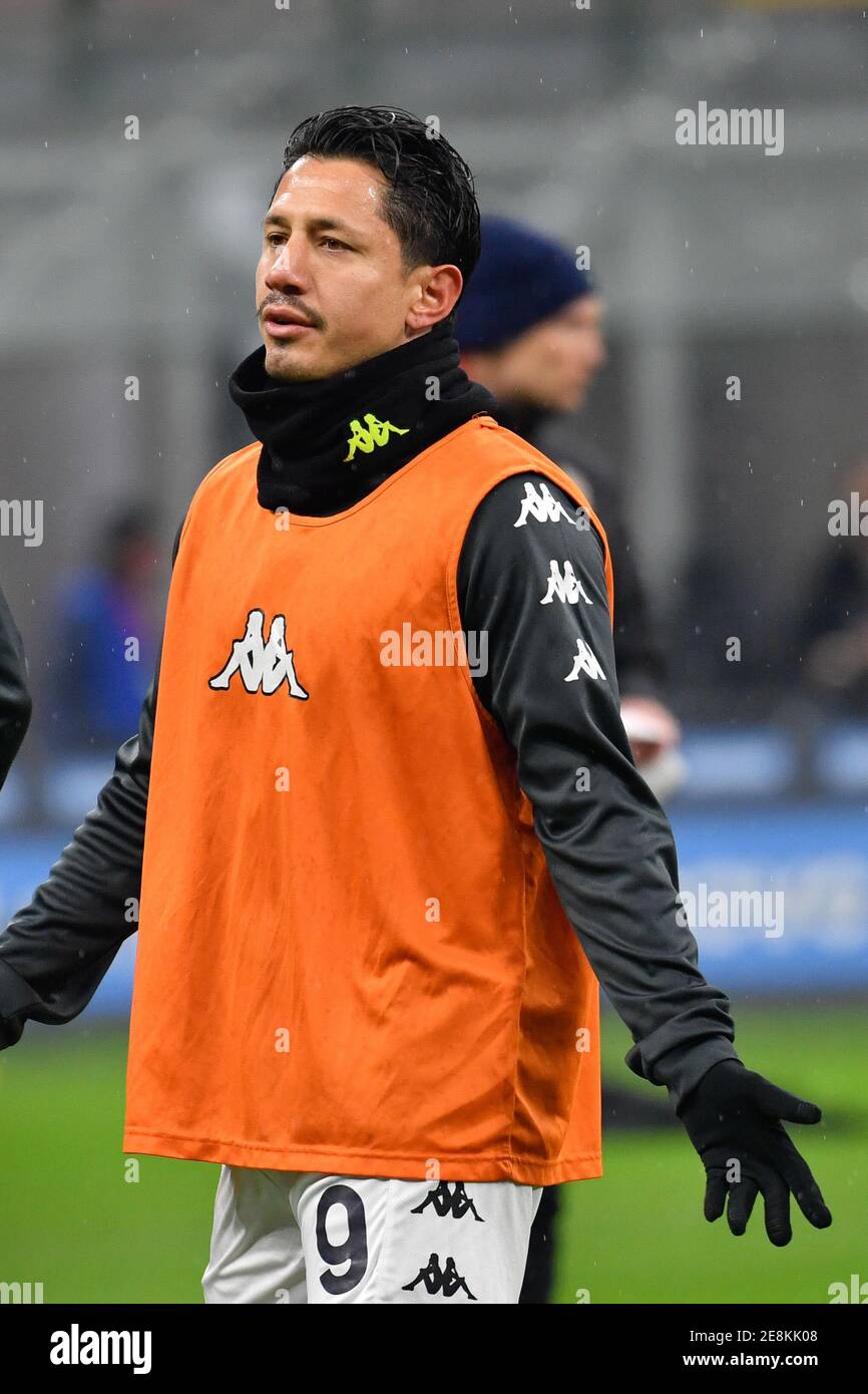 Milano, Italia. 30 gennaio 2021. Gianluca Lapadula (9) di Benevento ha visto durante il warm up prima della serie UNA partita tra Inter Milano e Benevento a Giuseppe Meazza a Milano. (Photo Credit: Gonzales Photo/Alamy Live News Foto Stock