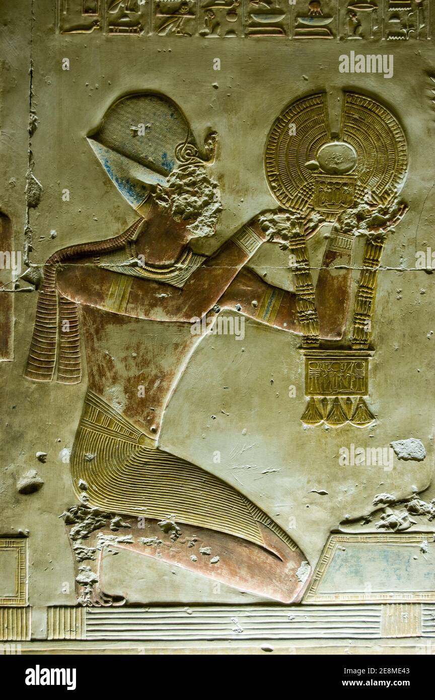 Antica collana egiziana immagini e fotografie stock ad alta risoluzione -  Alamy