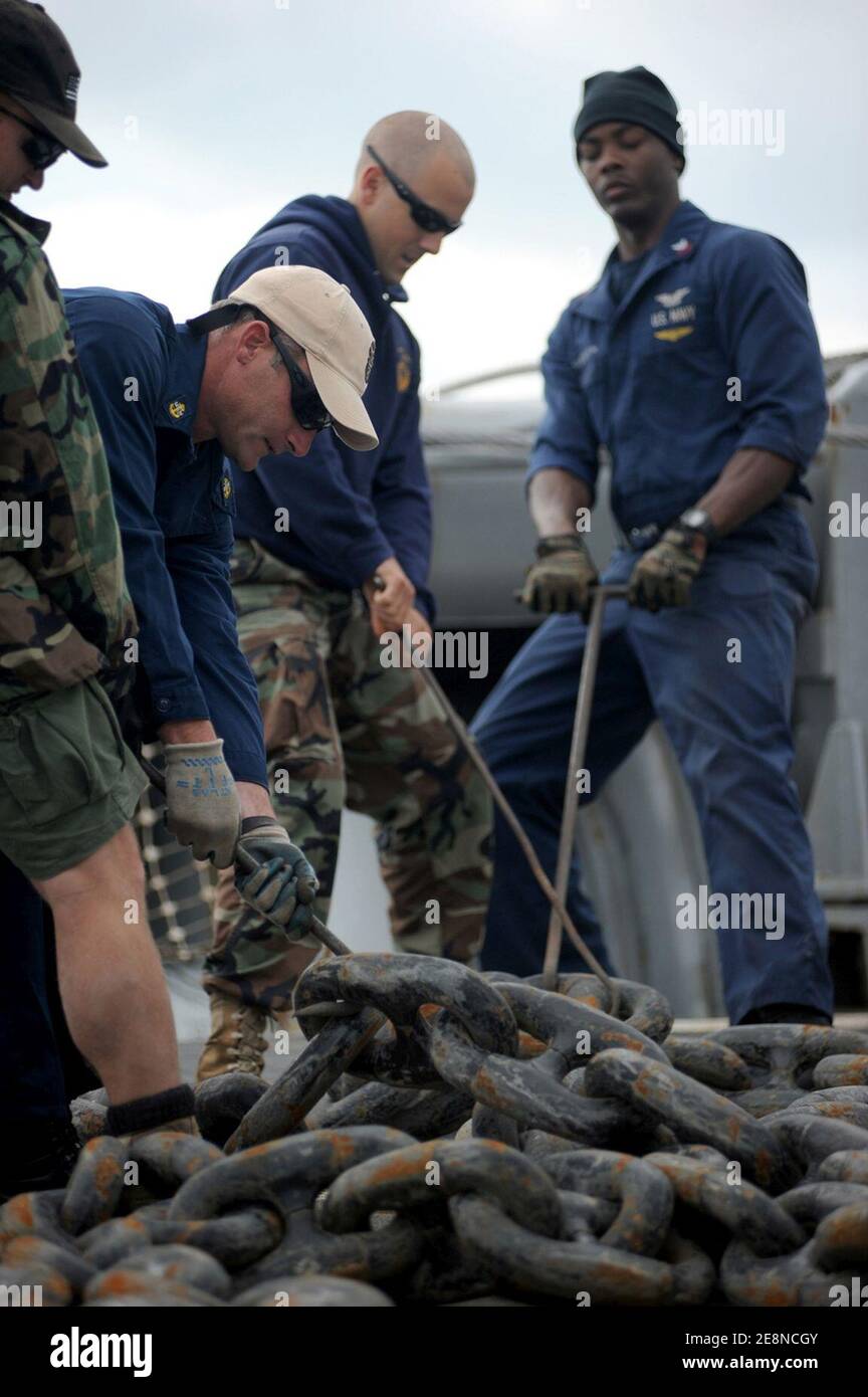 Unità Mobile Diving e Salvage 2 a bordo di USNS Grasp 110717 Foto Stock