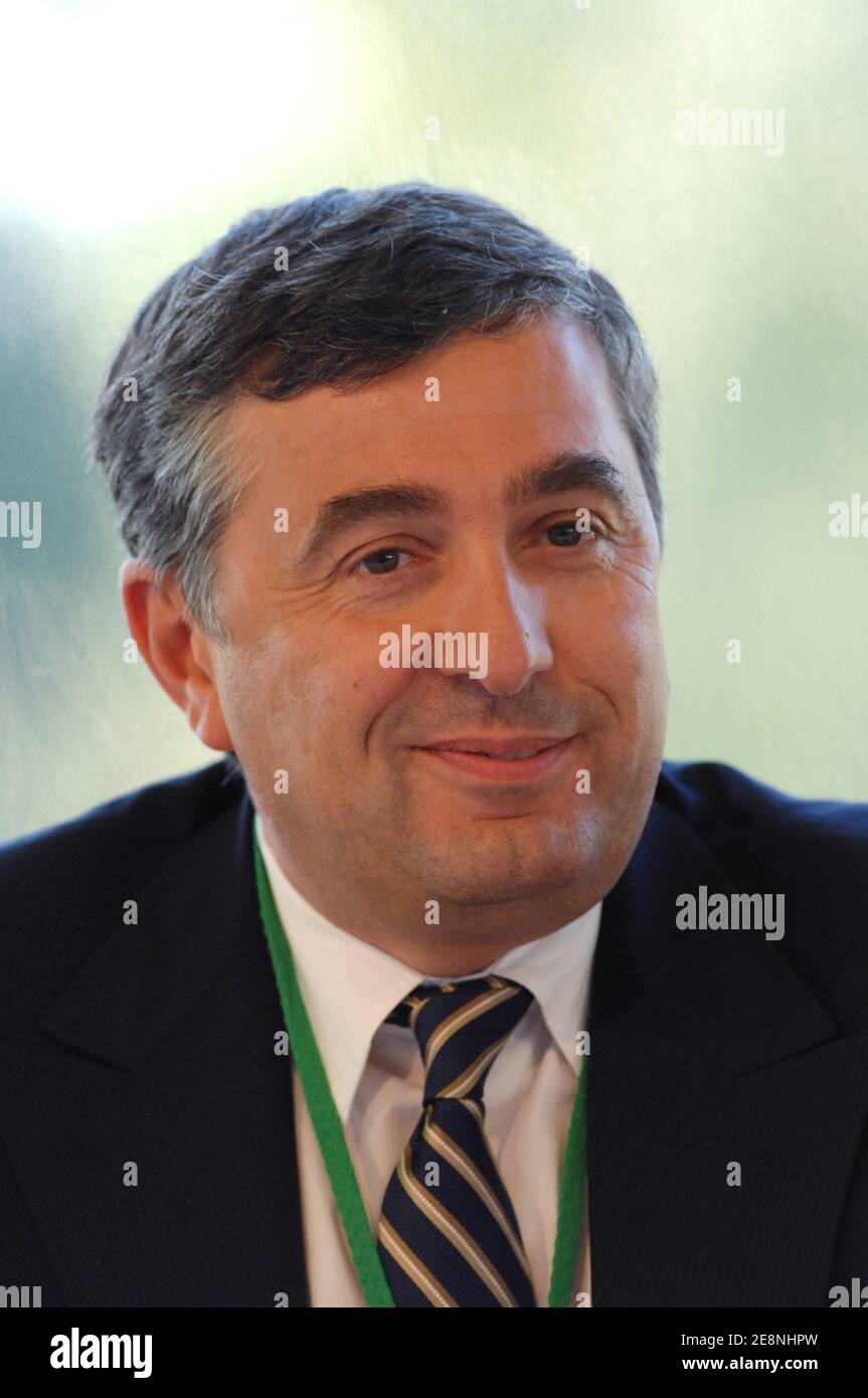 Il presidente di Gaz de France Jean-Francois Cirelli partecipa alla sessione plenaria dell'università estiva Medef nel campus della scuola d'affari HEC a Jouy-en-Josas, vicino a Parigi, il 29 agosto 2007. Foto di Christophe Guibbaud/ABACAPRESS.COM Foto Stock