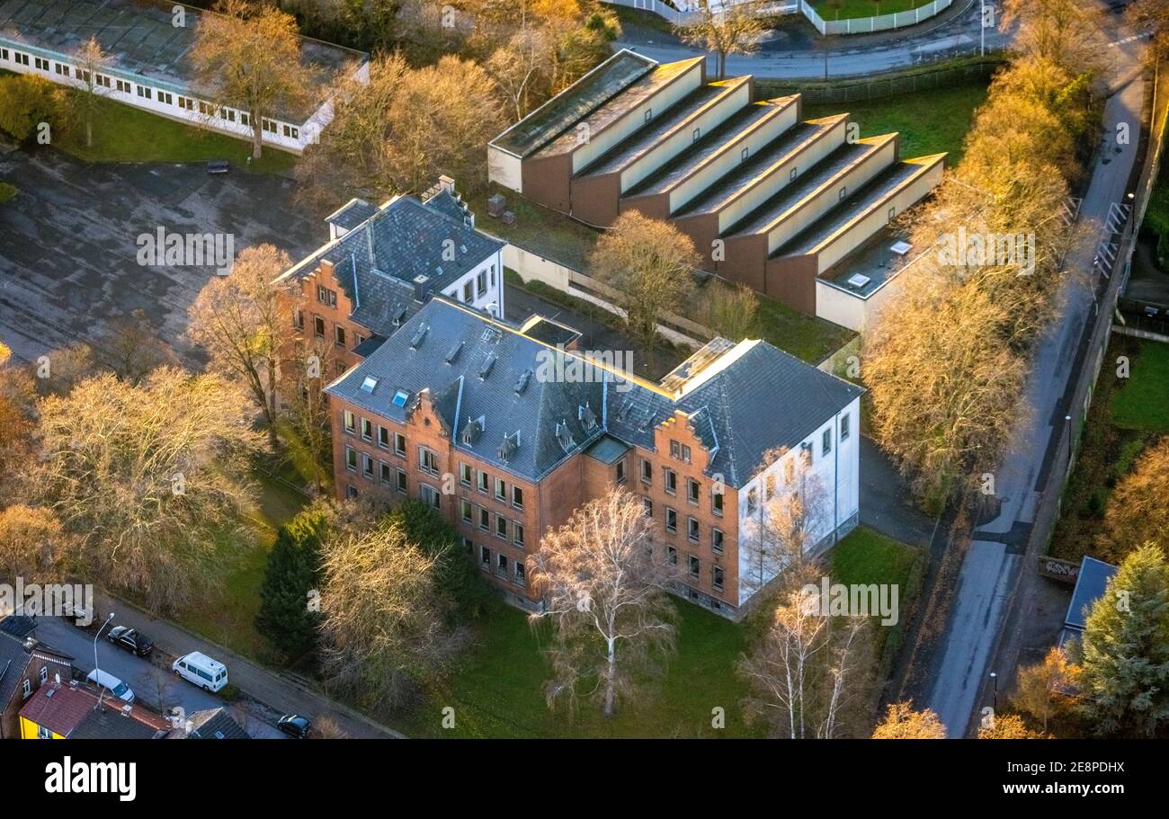 Vista aerea, Overbergschule, scuola secondaria cattolica, Overberg Sporthalle, Werl, Renania Settentrionale-Vestfalia, Germania, istruzione, istituto di istruzione Foto Stock