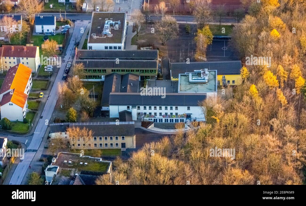 Vista aerea, Gerkenschule, scuola secondaria Wickede, Wickede, Sauerland, Renania Settentrionale-Vestfalia, Germania, istruzione, istituto di istruzione, DE, Euro Foto Stock