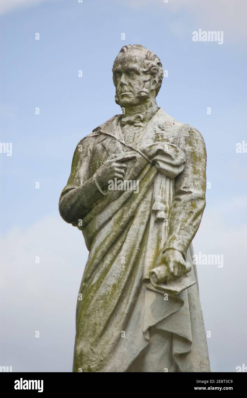 Statua di Henry John Temple, III Visconte Palmerston (1784 - 1865) che è stato primo Ministro dal 1855 - 1858. In esposizione pubblica a Southampton, Hampshir Foto Stock