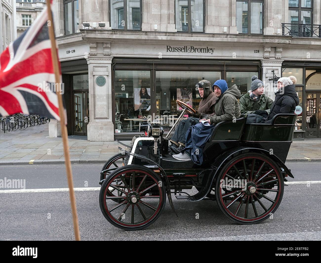 Auto veterane in mostra al Regents Street Motor Show prima della corsa tra Londra e Brighton Veteran. 2019 Foto Stock