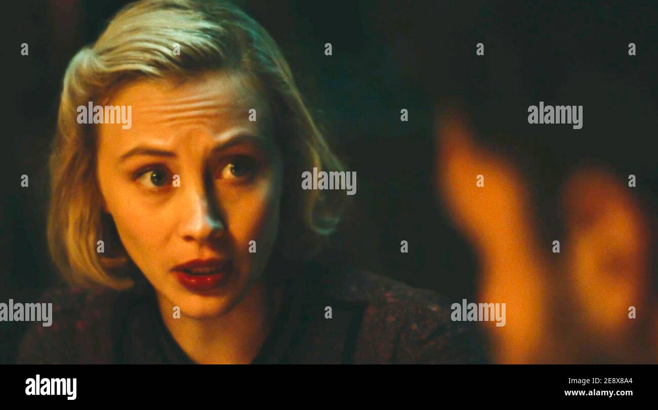 film e programmi tv di sarah gadon