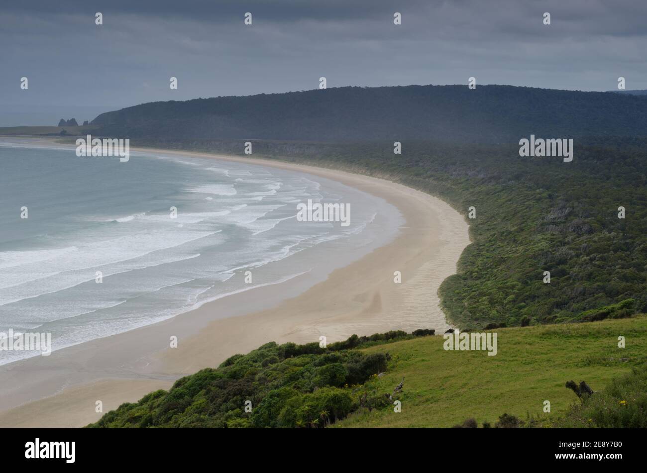 Paesaggio costiero nella Baia di Tautuku. Riserva panoramica di Tautuku Bay. I Catlins. Otago. Isola Sud. Nuova Zelanda. Foto Stock