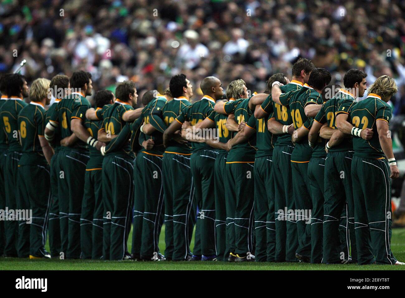 Il Sud Africa si allinea per gli antemi nazionali prima del lancio durante la Coppa del mondo di rugby IRB 2007, finale, Inghilterra contro Sud Africa allo Stade de France a Saint-Denis vicino a Parigi, Francia, il 20 ottobre 2007. Foto di Gouhier-Morton-Taamallah/Cameleon/ABACAPRESS.COM Foto Stock