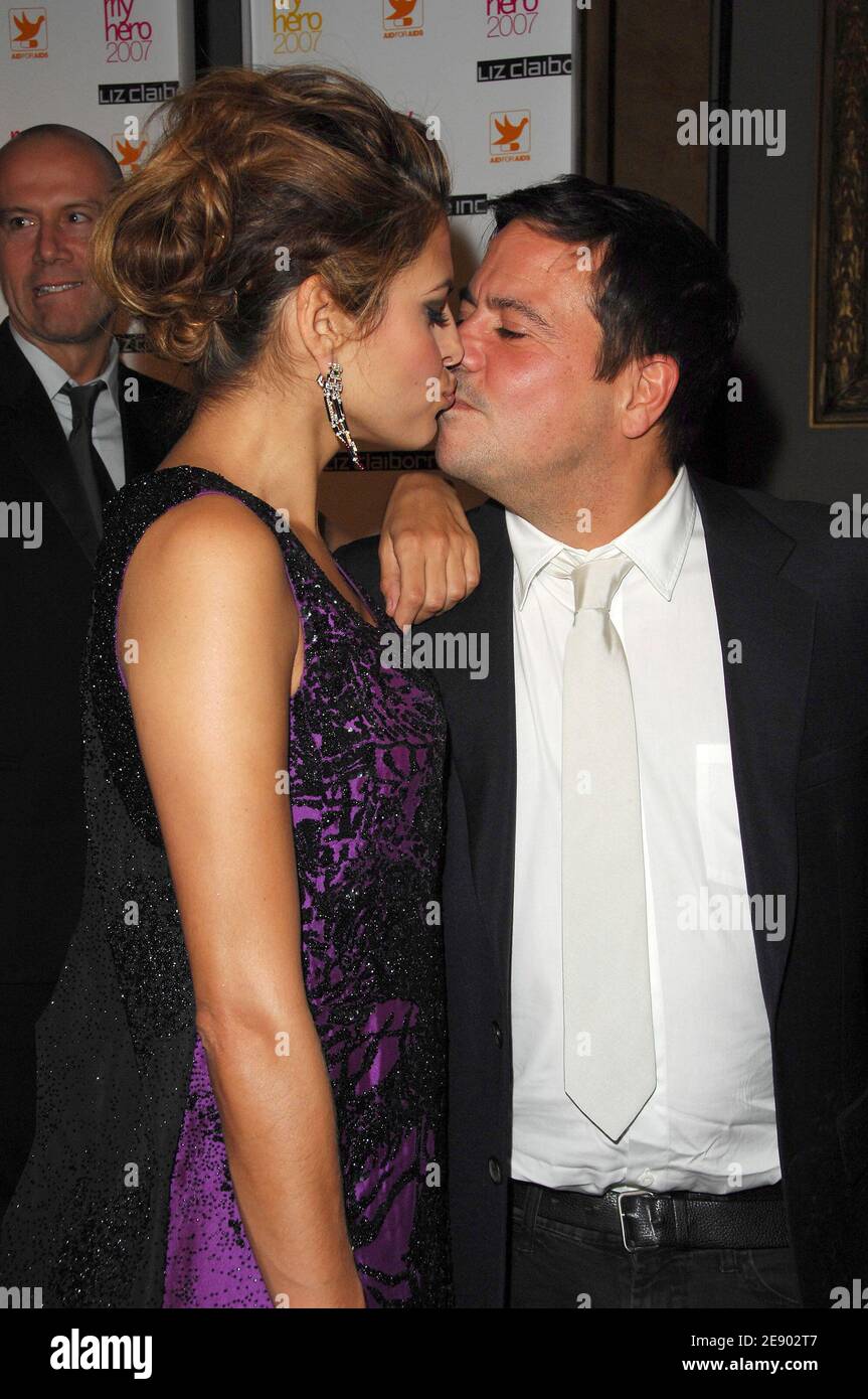 L'attrice Eva Mendes e il designer onorario Narciso Rodriguez partecipano all'Aid for Aids Honors Heroees al My Heroes Gala 2007, tenutosi a capitale a New York City, NY, USA l'8 novembre 2007. Foto di Gregorio Binuya/ABACAPRESS.COM Foto Stock