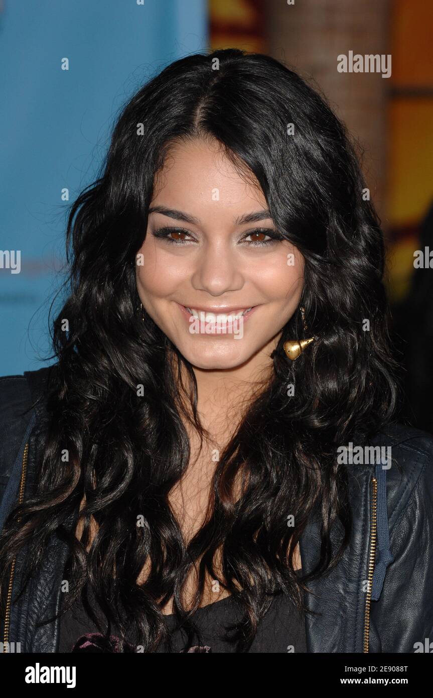 "Vanessa Hudgens partecipa alla premiere DVD "High School Musical 2" di Walt Disney al Teatro El Capitan di Hollywood. Los Angeles, 19 novembre 2007. Foto di Lionel Hahn/ABACAPRESS.COM' Foto Stock
