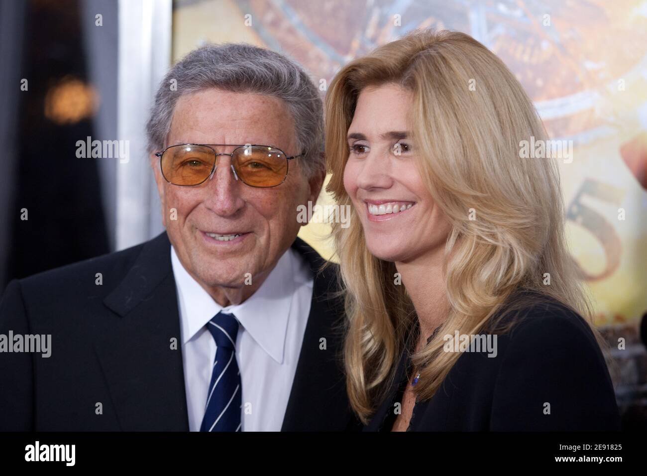 Tony Bennett e Susan Bennett partecipano alla prima 'Hugo' al Teatro Ziegfeld il 21 novembre 2011 a New York City. Foto Stock