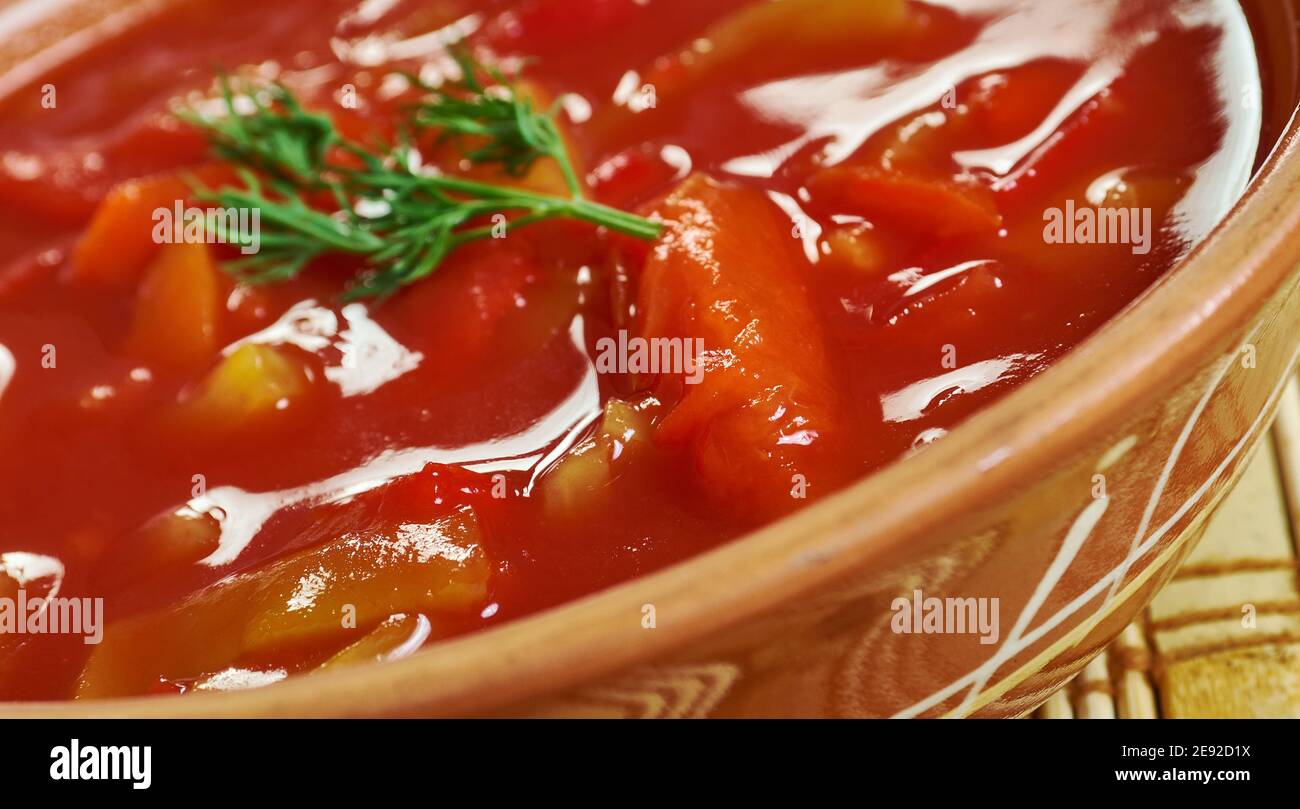Ghiveci calugaresc - stufato di verdure rumeno Foto Stock