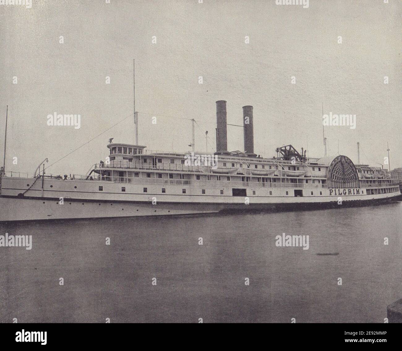 Pilgrim River paddle Steamer, Fall River Line, Massachusetts. STODDARD 1895 Foto Stock