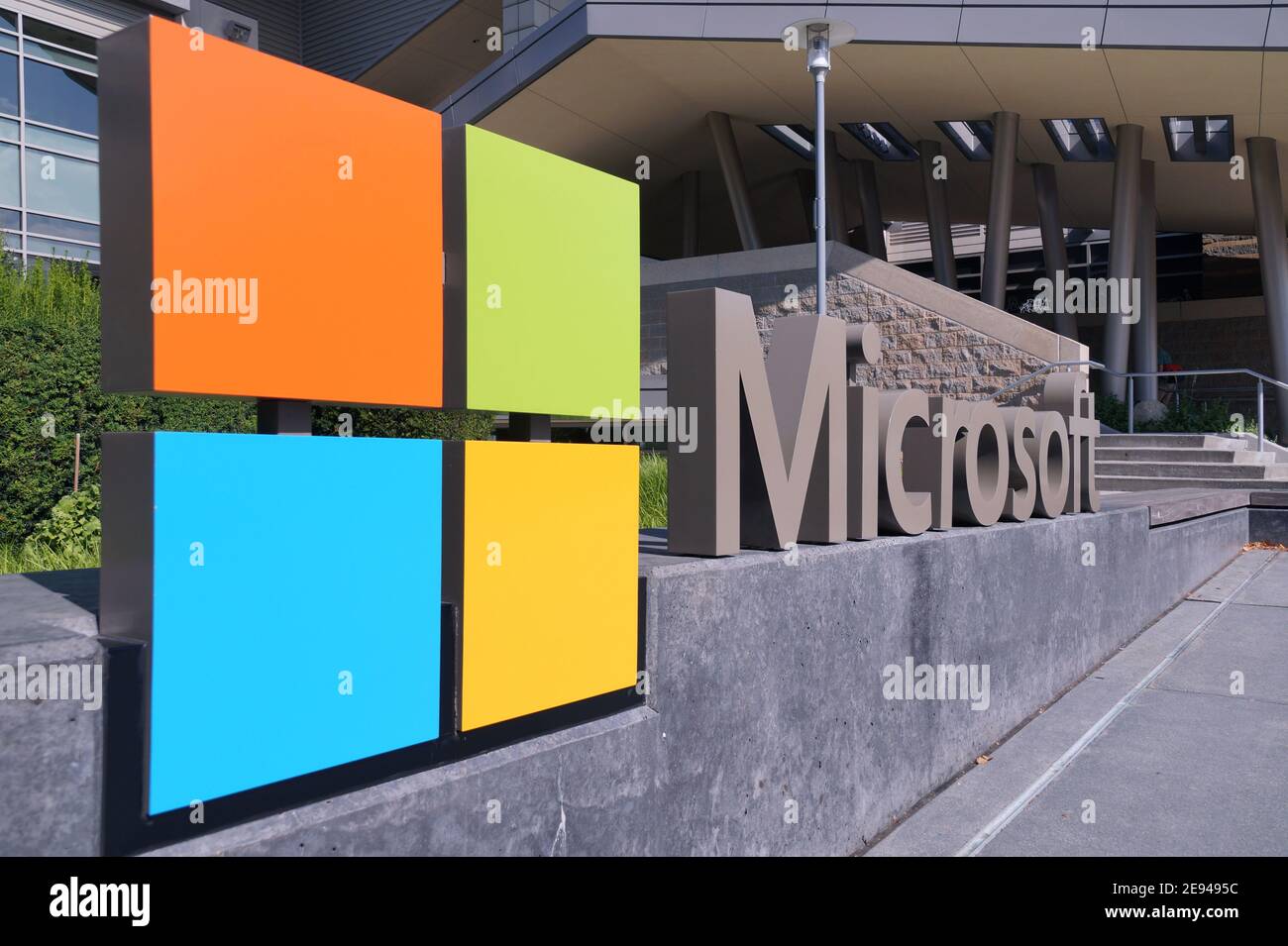 Logo aziendale - sede centrale di Microsoft Corporation. Redmond. Washington state, USA. Agosto 2019. Foto Stock