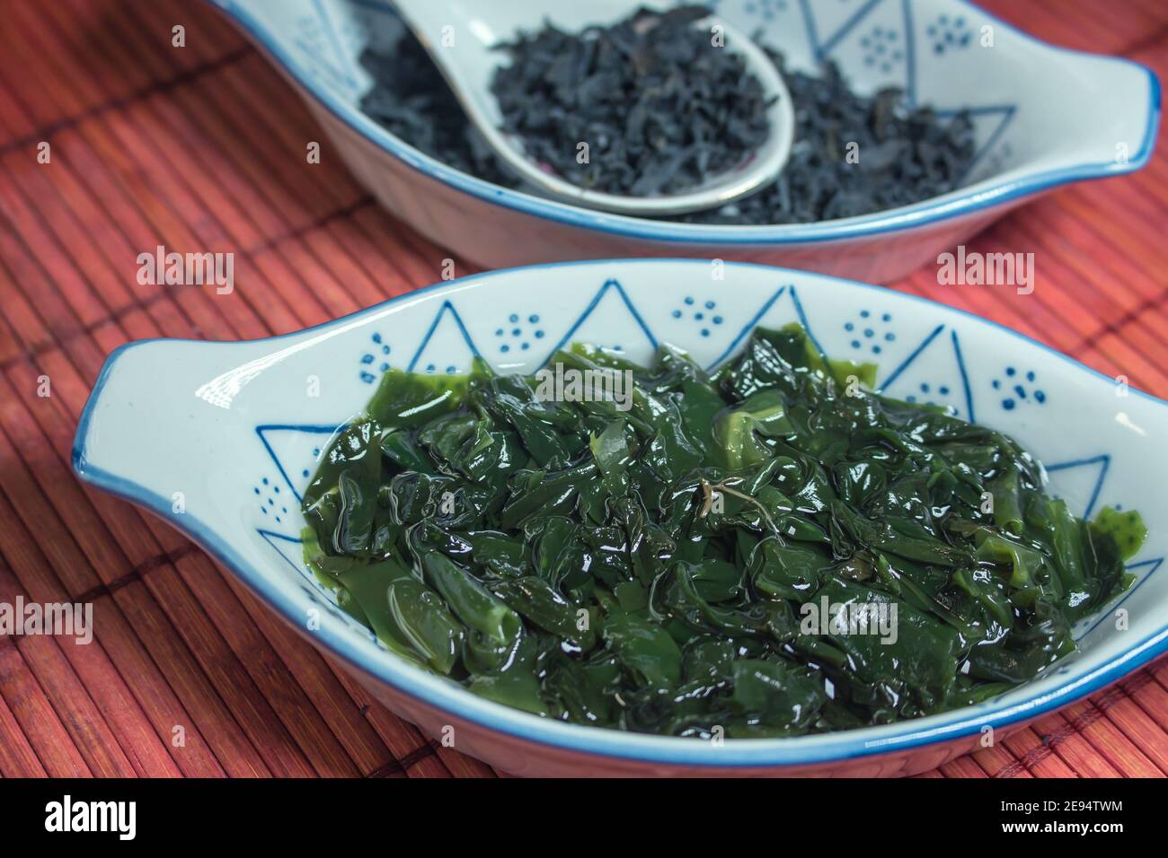 Goma wakame immagini e fotografie stock ad alta risoluzione - Alamy