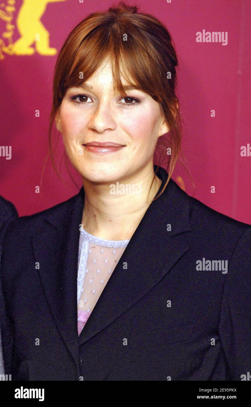 Il film tedesco Franka Potente propone una fotocellula per promuovere il film 'le particelle elementari' diretto da Oskar Roehler durante il 56° Berlinale, Festival Internazionale del Cinema di Berlino, Germania, il 11 febbraio 2006. Foto di Bruno Klein/ABACAPRESS.COM Foto Stock