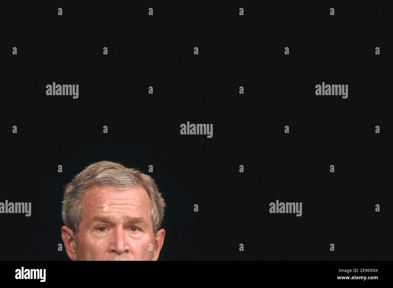 Il presidente George W. Bush ha espresso osservazioni alla Fondazione per la difesa delle democrazie (FDD) sulla guerra globale contro il terrorismo, in particolare l'Iraq presso la George Washington University, 13 marzo 2006 a Washington, DC. Foto di Olivier Douliery/ABACAPRESS.COM Foto Stock