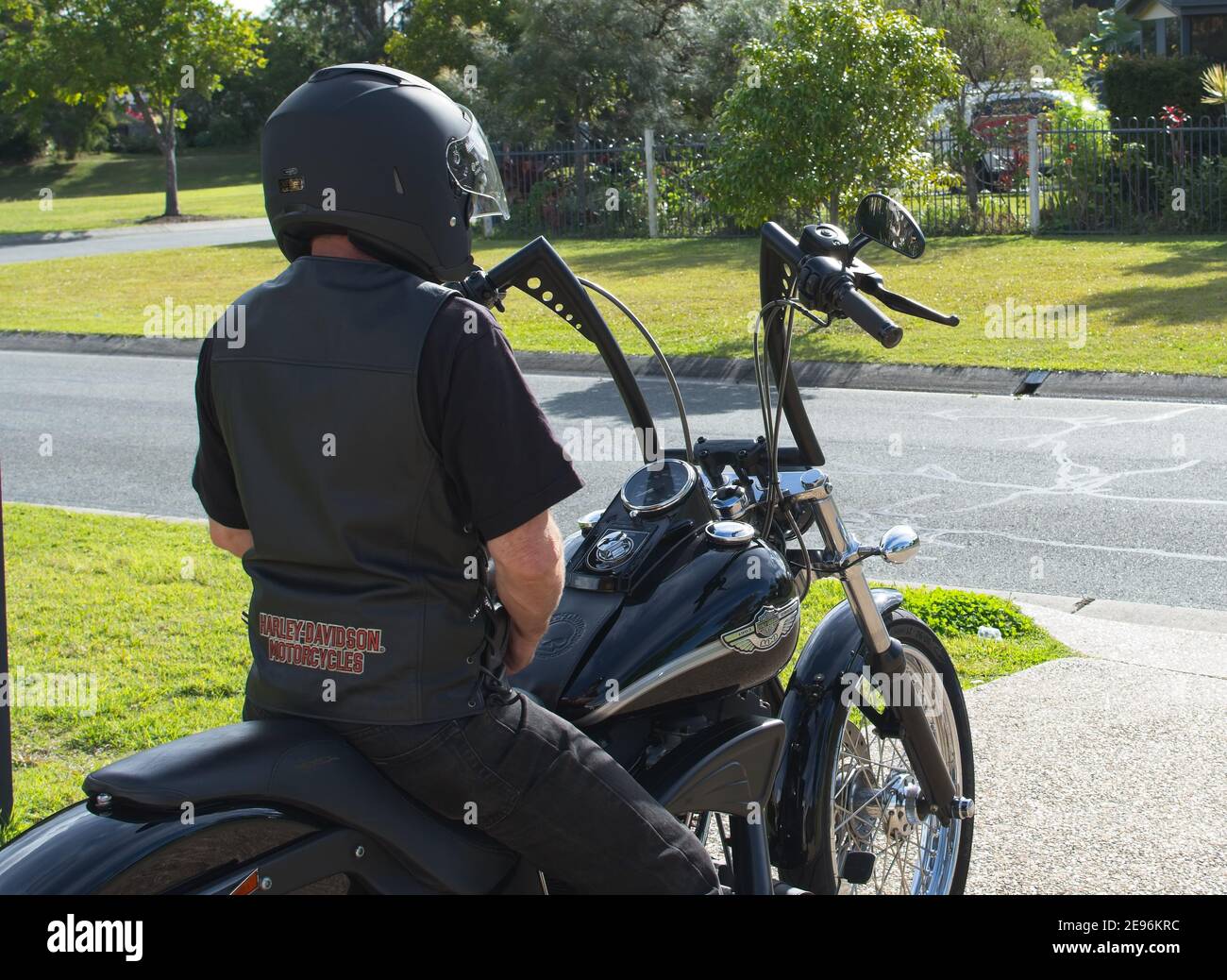 Caloundra, Qld, Australia - 31 maggio 2020: Uomo su un Harley Davidson Foto Stock
