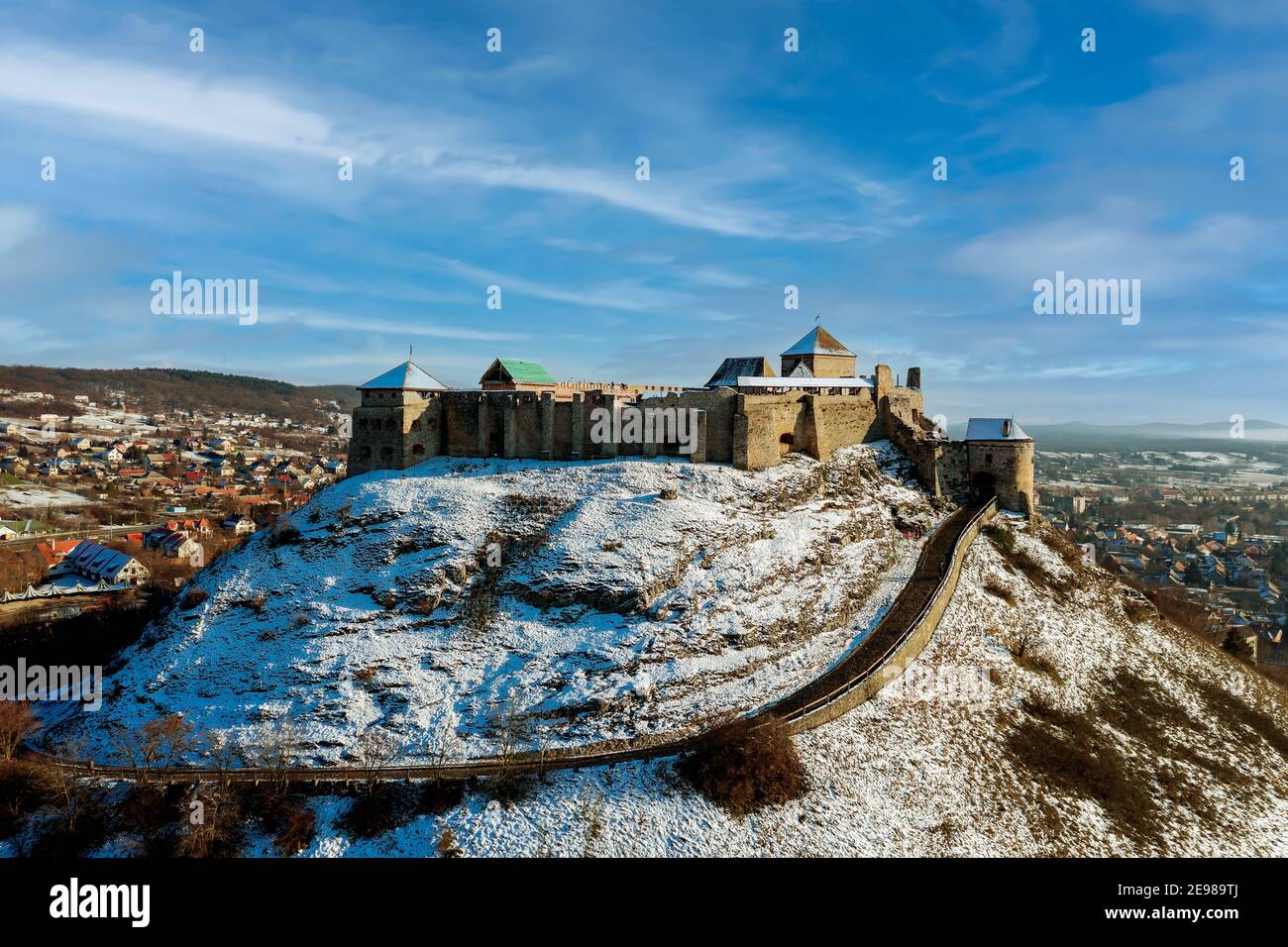 Castello di Sumeg in Ungheria. Museo storico delle rovine del forte nella regione dell'alta balaton. Antica fortezza con splendida vista panoramica. Foto Stock