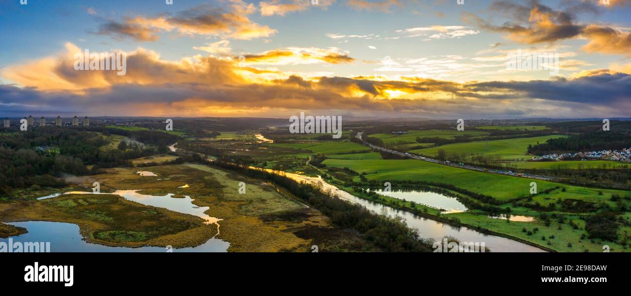 Fiume Clyde, Motherwell, Lanarkshire meridionale, Scozia, Regno Unito Foto Stock