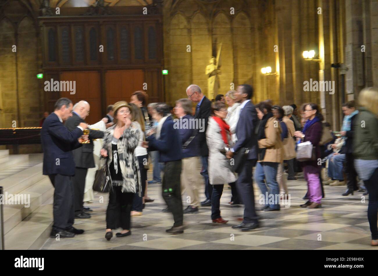 Prima del fuoco, all'interno della Cattedrale di Notre Dame, Parigi, Francia Foto Stock