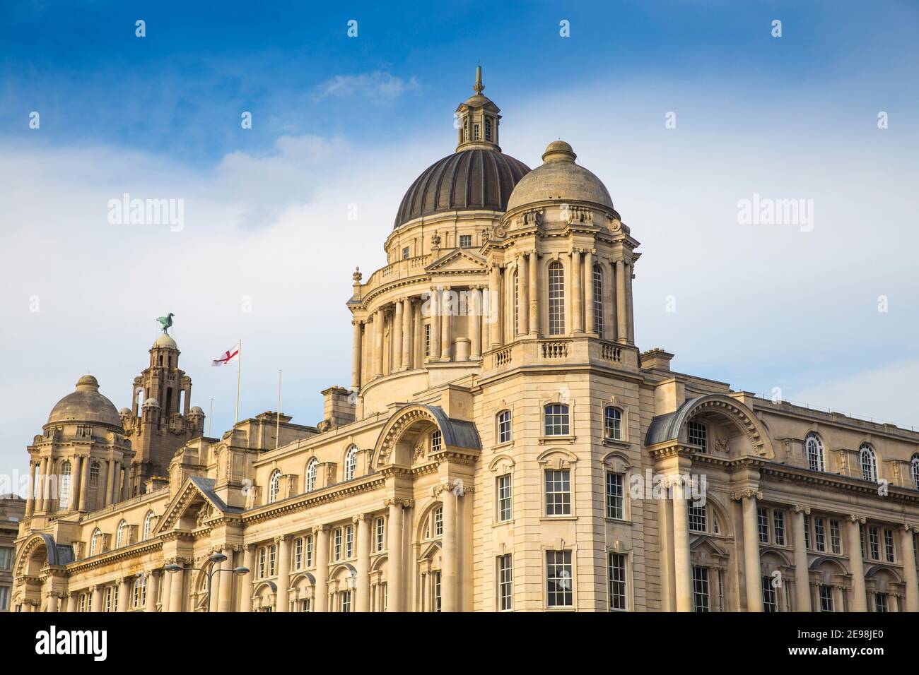 Regno Unito, Inghilterra, Merseyside, Liverpool, il porto di Liverpool edificio - uno dei tre edifici grazie Foto Stock