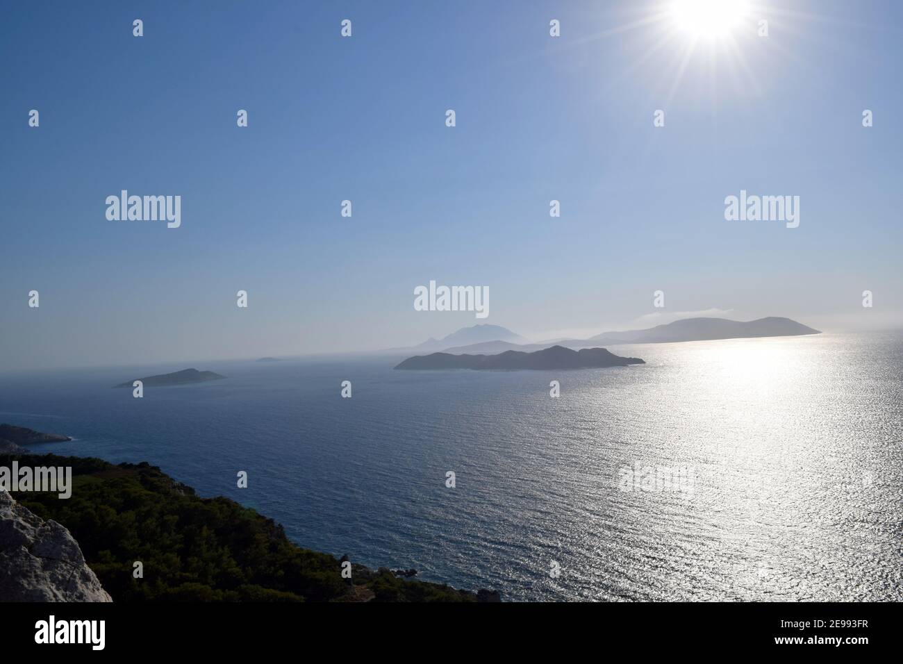 Mare liscio all'isola di Rodi, Grecia Foto Stock