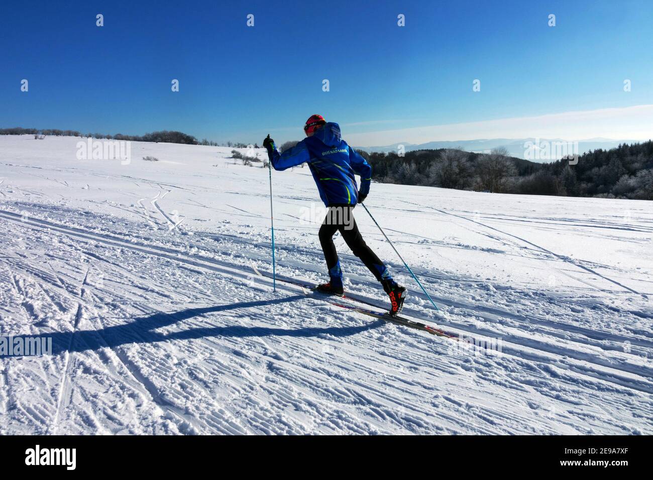 Donna sci di fondo, Donna sci Foto Stock