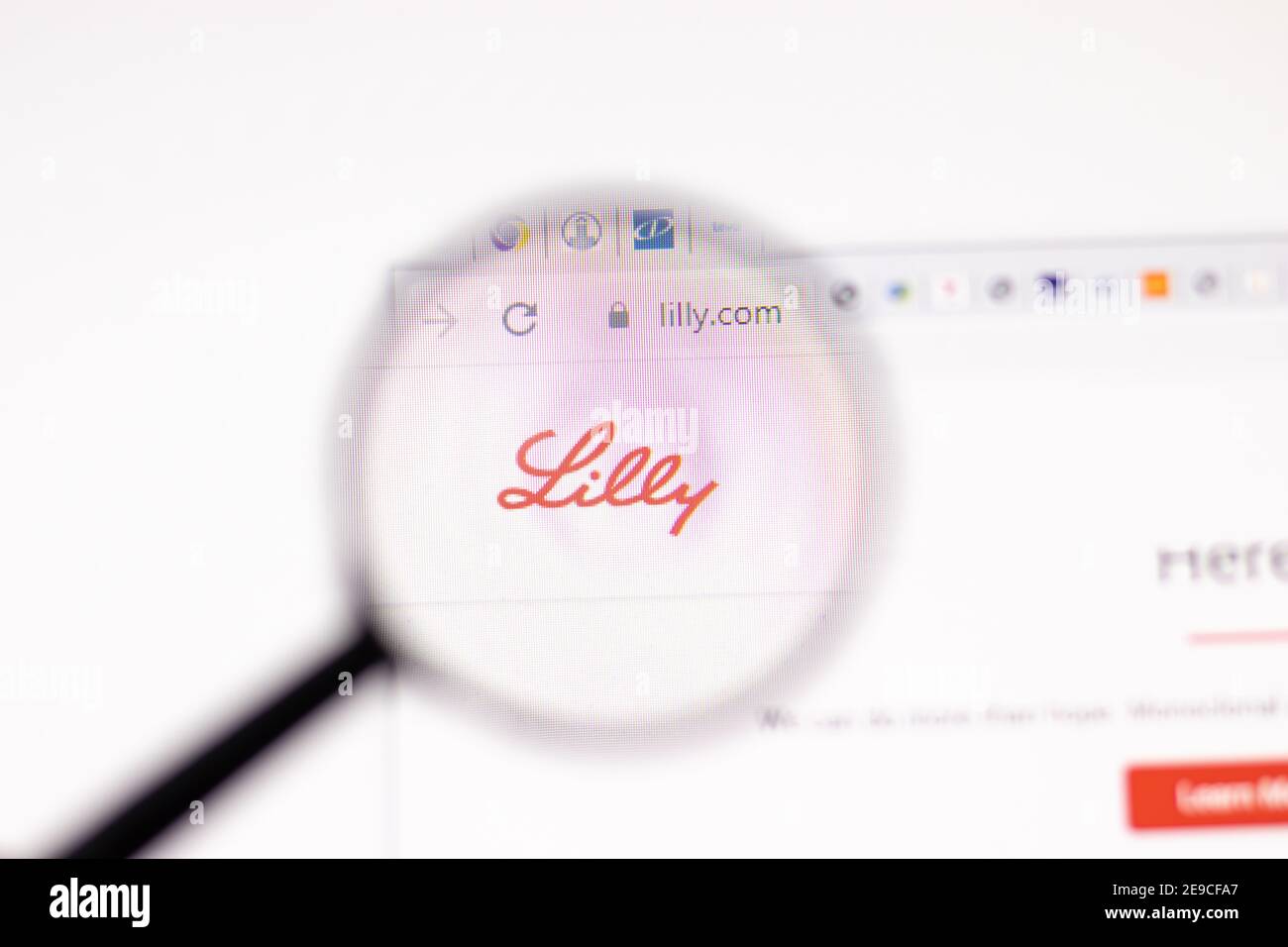Los Angeles, USA - 1 febbraio 2021: Pagina web di Eli Lilly and Co. Lilly.com logo sullo schermo, editoriale illustrativo Foto Stock
