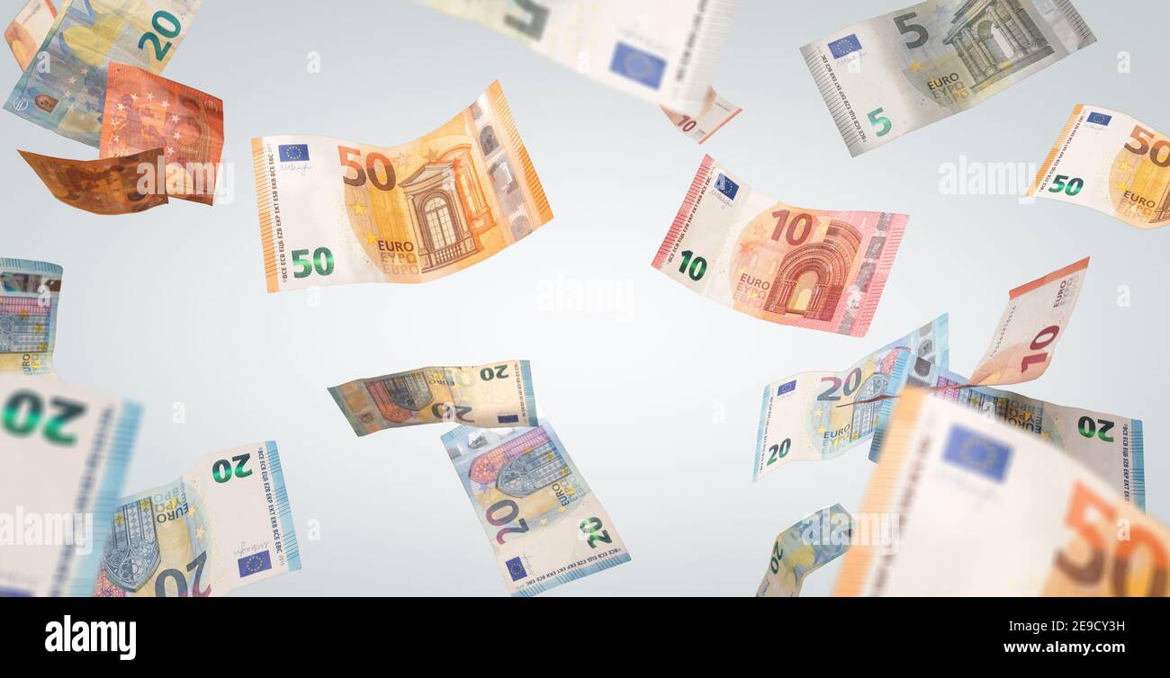 Volare banconote in euro su sfondo nutrale Foto Stock
