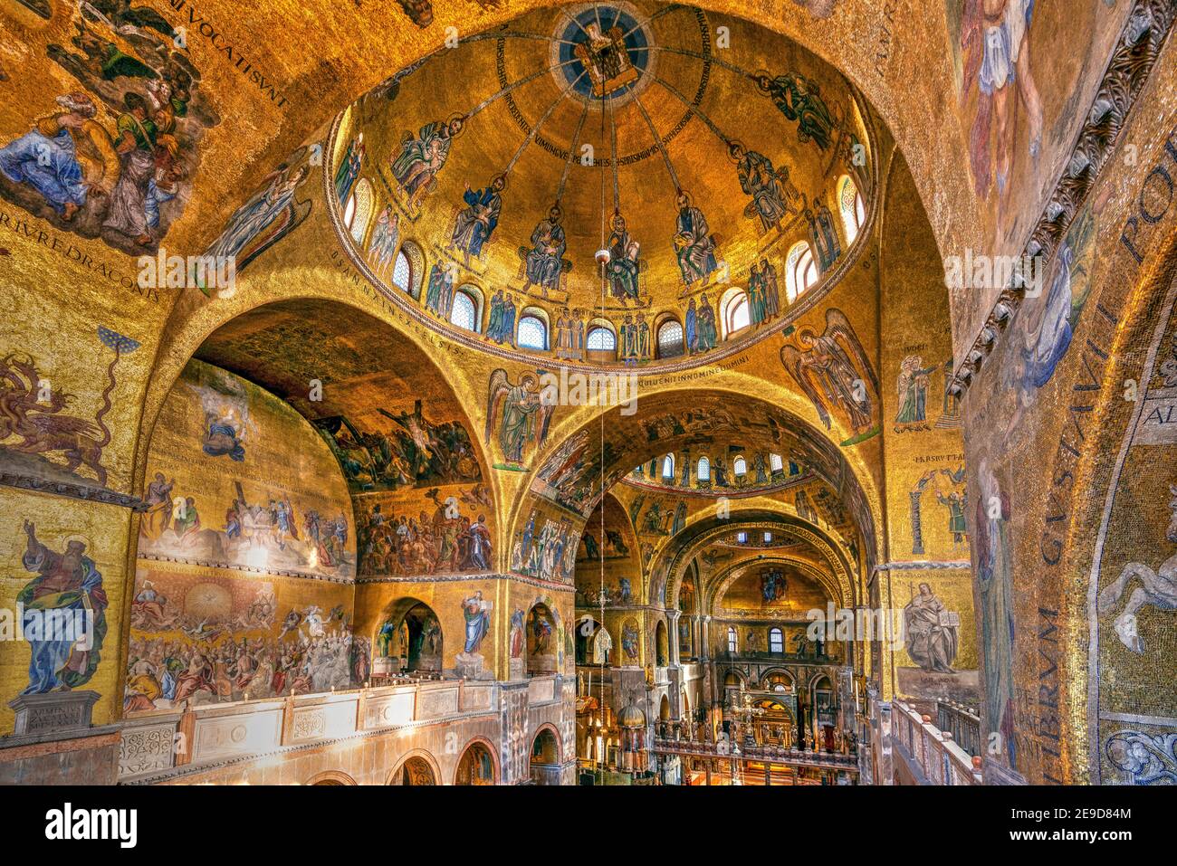 Vista interna della Basilica di San Marco, Venezia, Veneto, Italia Foto Stock