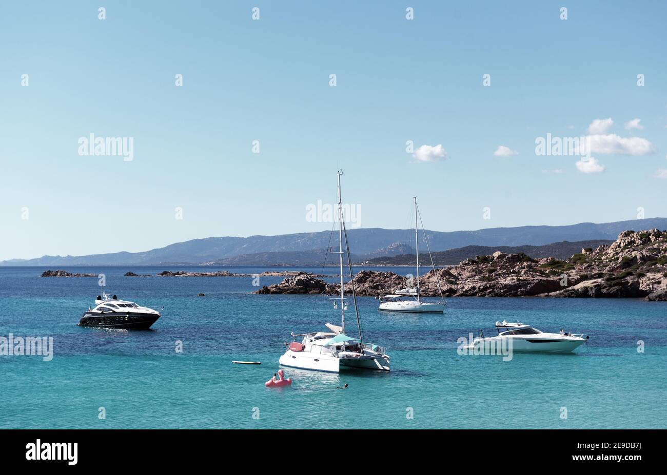 Paesaggio costiero di la Tonnara a nord ovest di Bonifacio, Francia, Corsica, Bonifacio Foto Stock