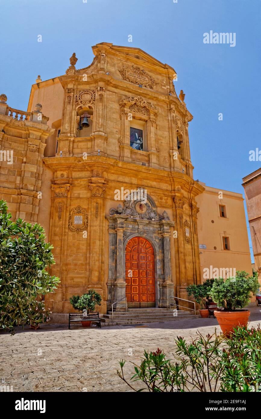 Chiesa dell'Addolorata Maria, accanto alla porta Garibaldi a Marsala, provincia di Trapani, Sicilia. Foto Stock
