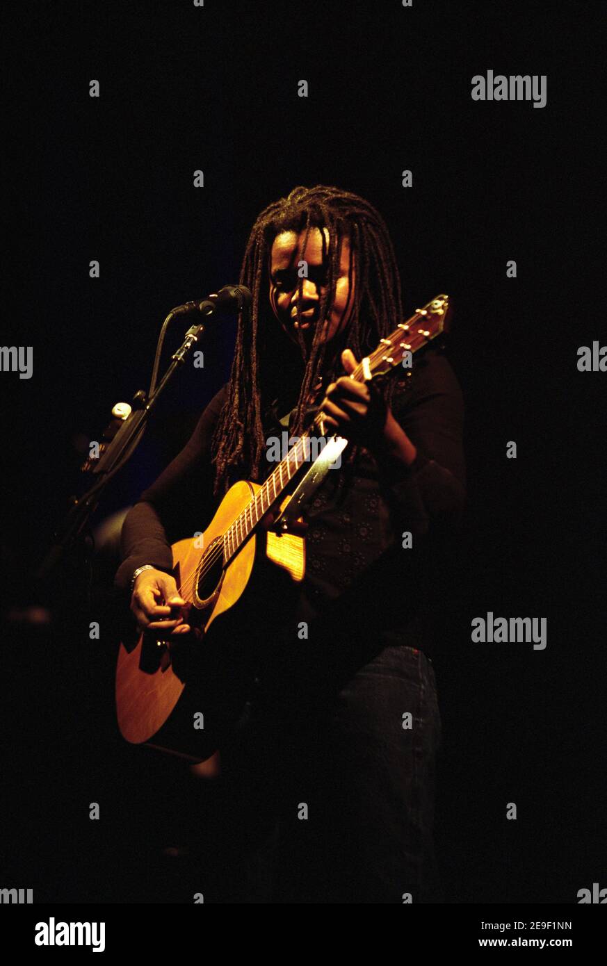 Tracy Chapman in concerto alla Royal Albert Hall di Londra, Regno Unito. 11 Marzo 2003 Foto Stock