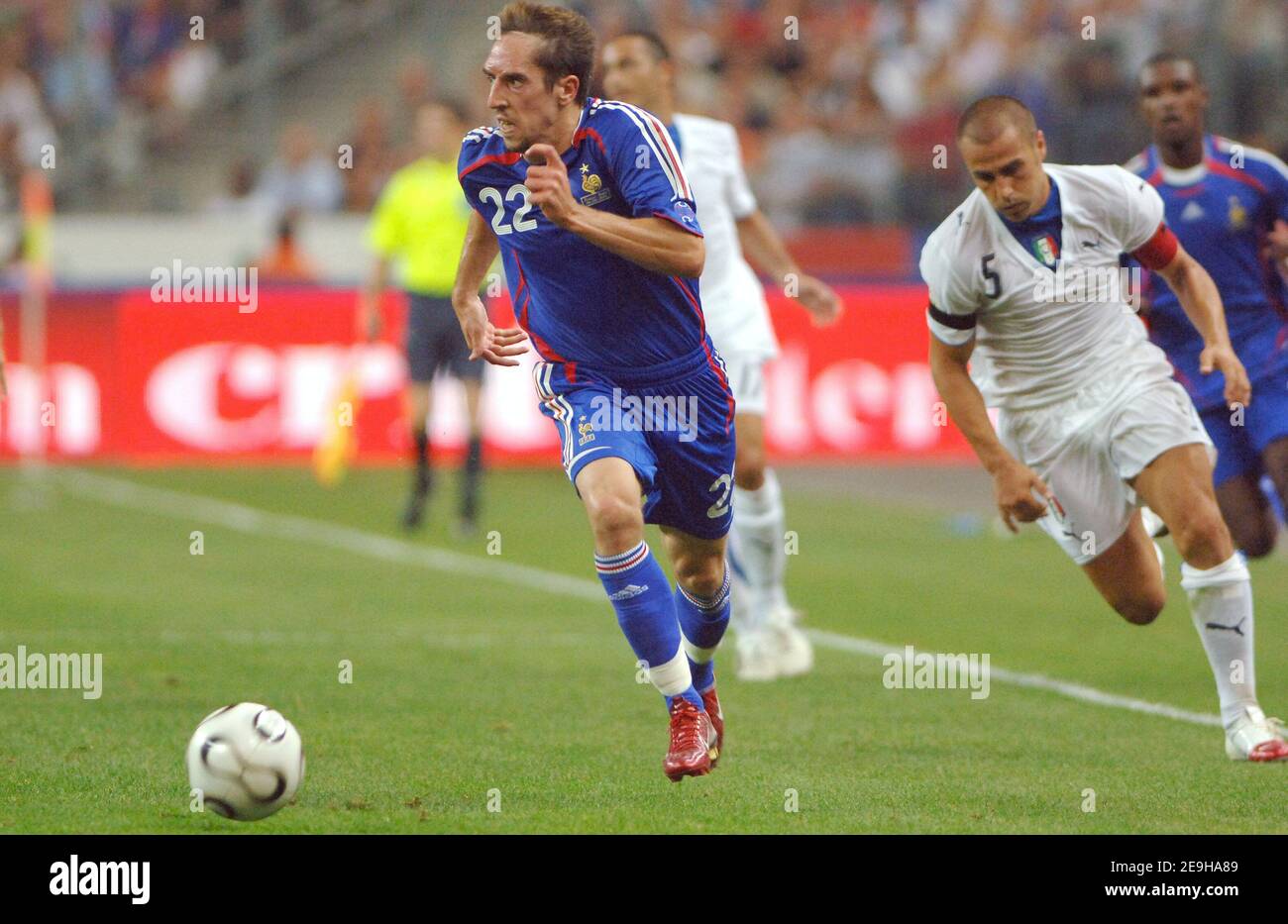 La Francia Frank Ribery compete durante la partita di qualificazione della Coppa europea UEFA 2008 Gruppo B Francia vs Italia, allo Stade de France di Saint-Denis, a nord di Parigi. La Francia ha vinto il 3-1, il 6 settembre 2006. Foto di Guibbaud-Taamalah/Cameleon/ABACAPRESS.COM Foto Stock