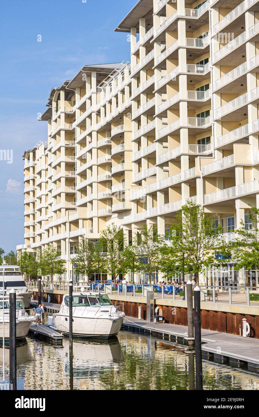 Alabama Orange Beach il Wharf shopping ristoranti, complesso di intrattenimento, marina barche condomini condominio edificio Intracoastal Foto Stock