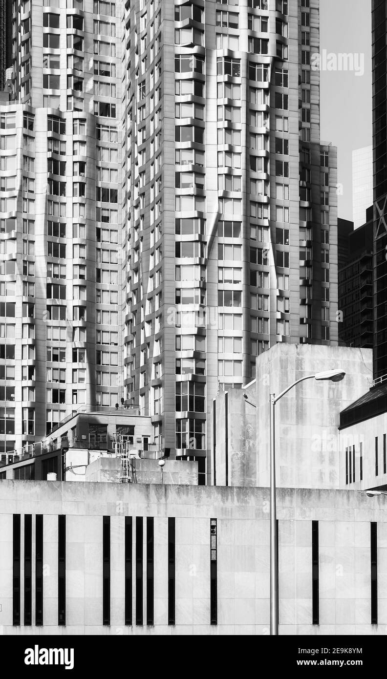Immagine in bianco e nero di New York City architettura varia, STATI UNITI D'AMERICA. Foto Stock