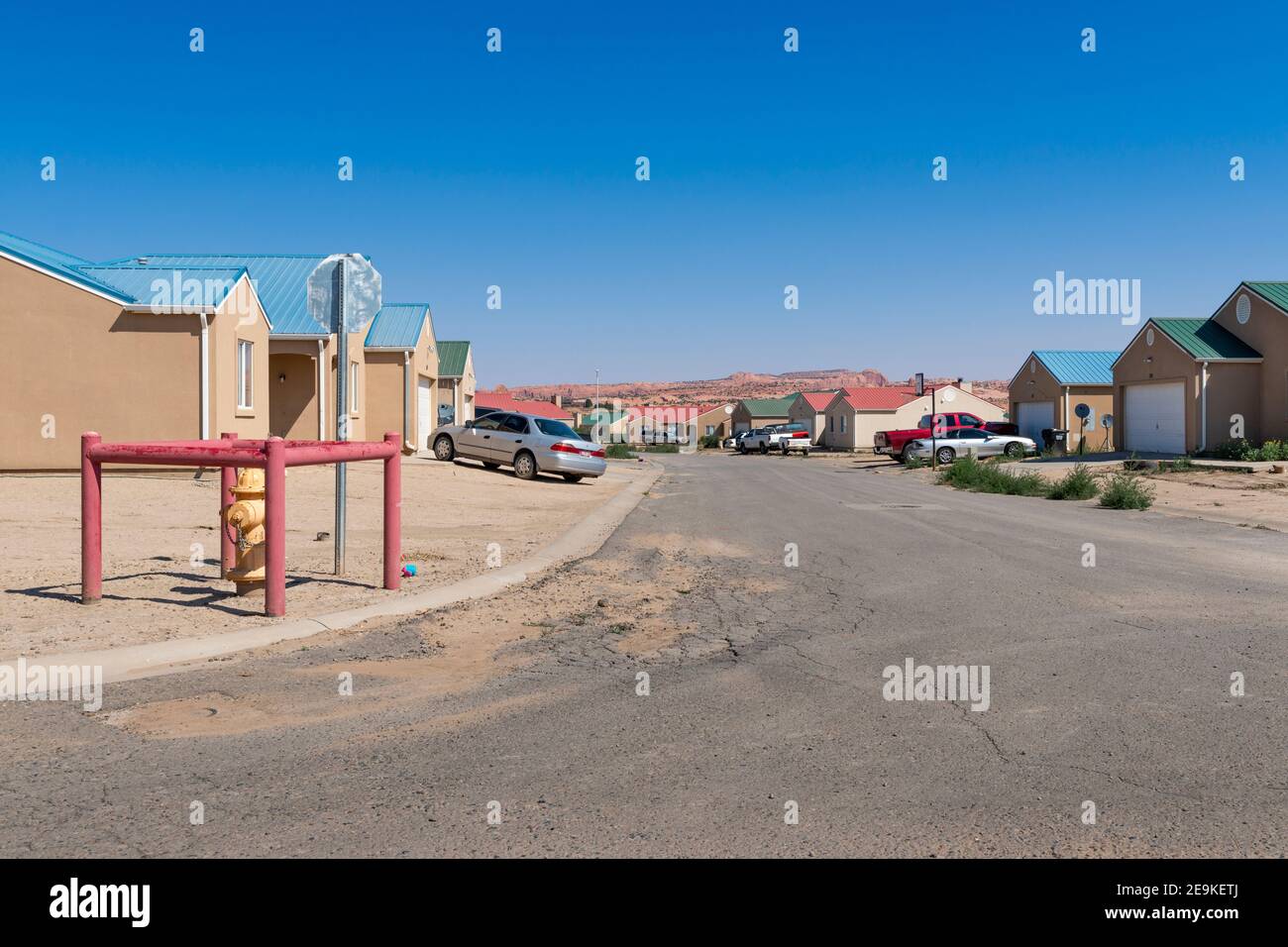 Kayenta, Arizona - 17 luglio 204: Vista di un quartiere residenziale nella cittadina di Kayenta, nella contea di Navajo, stato dell'Arizona, Stati Uniti. Foto Stock