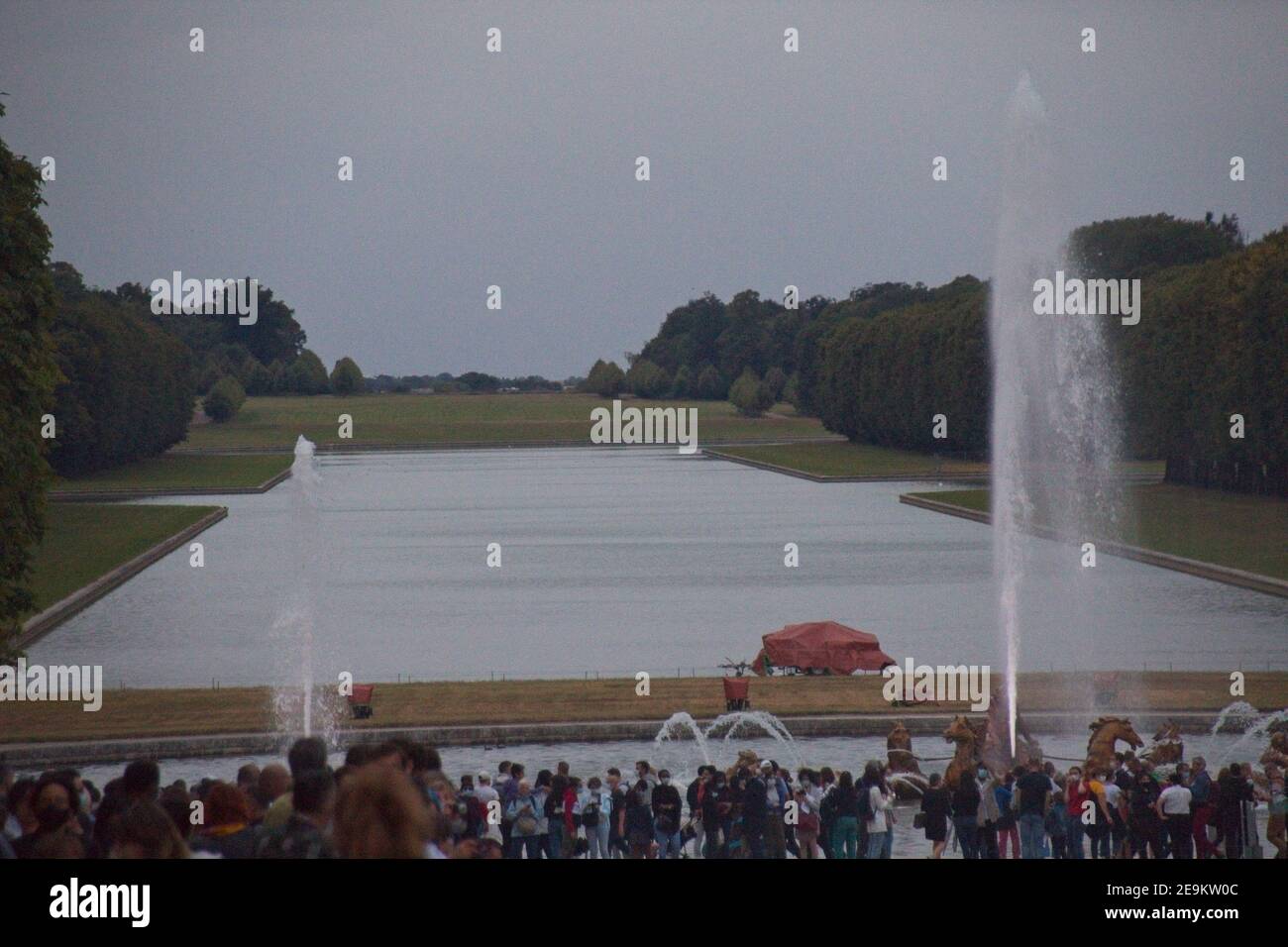 Fontana nel giardino Foto Stock