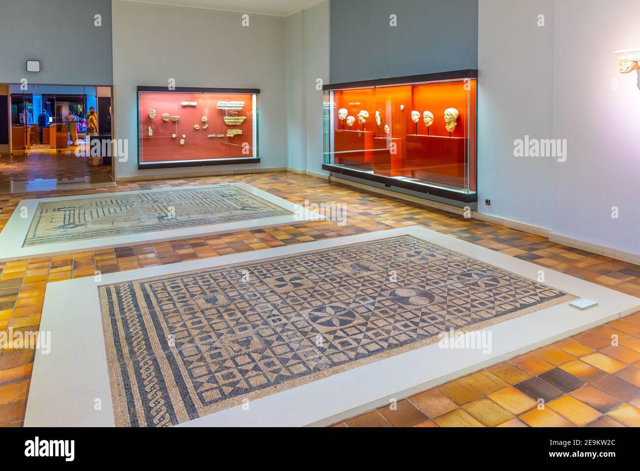COIMBRA, PORTOGALLO, 21 MAGGIO 2019: Interno di un museo all'interno del sito romano di Conimbriga in Portogallo Foto Stock
